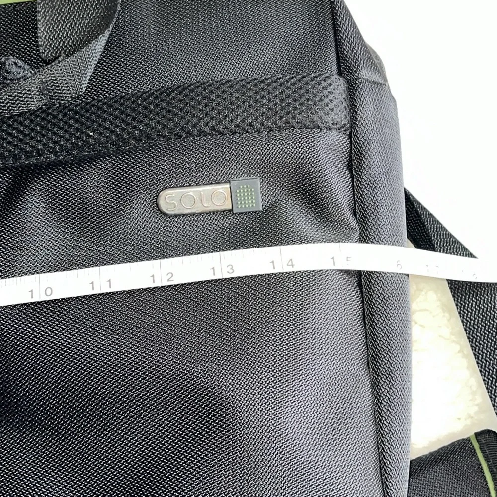 Solo laptop/tablet briefcase